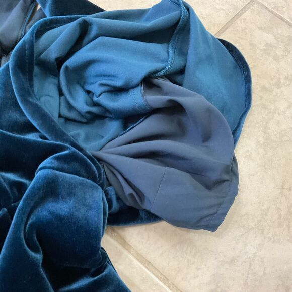 Anthropologie Greylin Luna Velvet Jumpsuit Blue Velour Women Size M Holiday - Picture 11 of 13